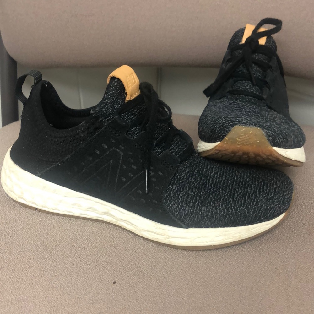 New.Balance tennis shoes
